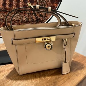 Michael Kors Hamilton Traveler Messenger Crossbody Black Satchel Bag